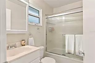 2407 Riverbluff Pkwy, Sarasota, FL 34231 - Photo 15