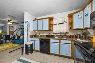 7526 Carolton Cir, Tampa, FL 33619 - Photo 19