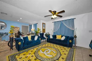 7526 Carolton Cir, Tampa, FL 33619 - Photo 9