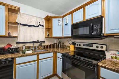 7526 Carolton Circle, Tampa, FL 33619 - Photo 21