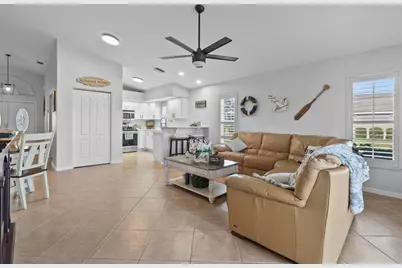 12962 SW Doug Drive, Lake Suzy, FL 34269 - Photo 7