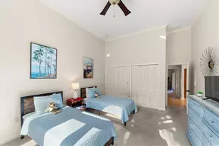 4937 Oxford Dr, Siesta Key, FL 34242 - Photo 23