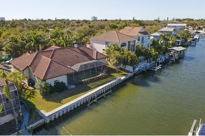 4937 Oxford Drive, Siesta Key, FL 34242 - Photo 3