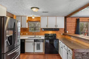 3322 Susan Dr, Spring Hill, FL 34606 - Photo 15
