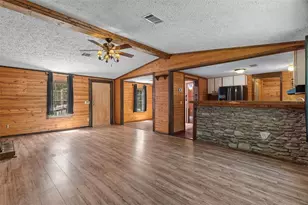 3322 Susan Dr, Spring Hill, FL 34606 - Photo 9