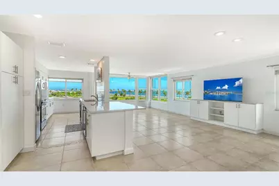 174 Golden Gate Point #43, Sarasota, FL 34236 - Photo 13