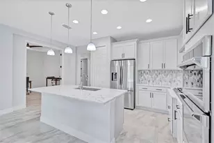 10606 Klee Ave, Bradenton, FL 34212 - Photo 5