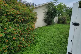 311 42nd St Ct W, Palmetto, FL 34221 - Photo 3