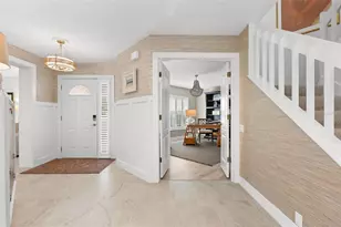 264 Woods Point Rd, Osprey, FL 34229 - Photo 5