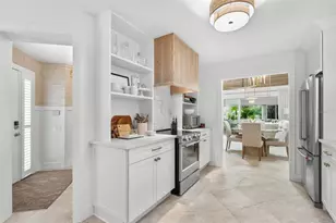 264 Woods Point Rd, Osprey, FL 34229 - Photo 13