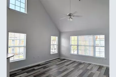 5500 Rosehill Road #201, Sarasota, FL 34233 - Photo 3