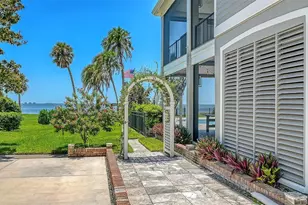 7418 Westmoreland Dr, Sarasota, FL 34243 - Photo 7