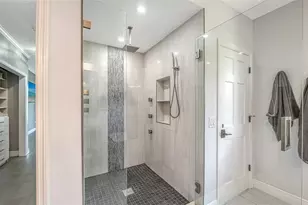 7418 Westmoreland Dr, Sarasota, FL 34243 - Photo 23