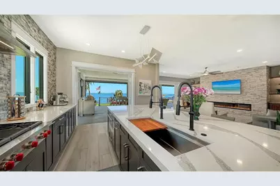 7418 Westmoreland Drive, Sarasota, FL 34243 - Photo 15