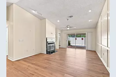 5381 Kelly Drive #15, Sarasota, FL 34233 - Photo 15