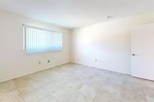 1213 Glen Oaks Dr E, Sarasota, FL 34232 - Photo 25