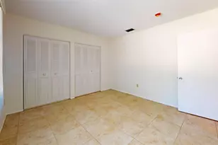 1213 Glen Oaks Dr E, Sarasota, FL 34232 - Photo 23