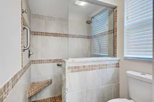 311 Lansbrook Dr, Venice, FL 34292 - Photo 45