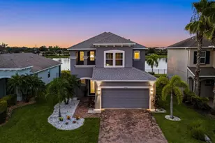 8430 Nandina Dr, Sarasota, FL 34240 - Photo 1