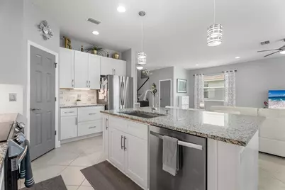 8430 Nandina Drive, Sarasota, FL 34240 - Photo 15