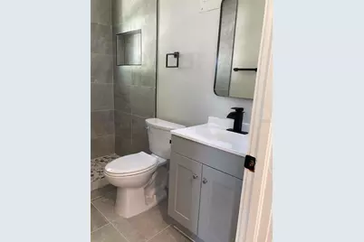 31 W Oakwood Street #1, Tarpon Springs, FL 34689 - Photo 9