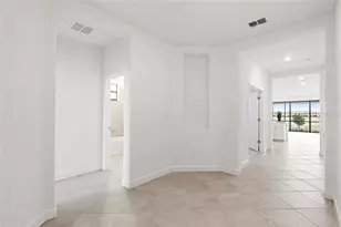 15004 Misty Water Xing, Lakewood Ranch, FL 34211 - Photo 17