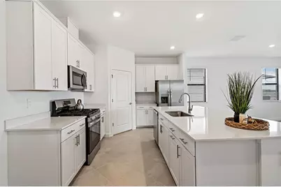15004 Misty Water Crossing, Lakewood Ranch, FL 34211 - Photo 13
