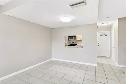 3365 Ramblewood Drive N #35C8, Sarasota, FL 34237 - Photo 11