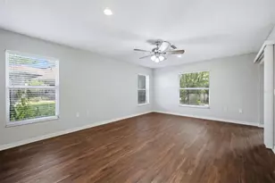 4537 Chimney Creek Dr, Sarasota, FL 34235 - Photo 17