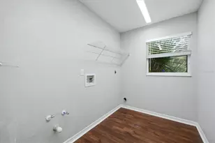 4537 Chimney Creek Dr, Sarasota, FL 34235 - Photo 23