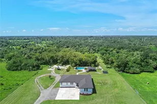 1810 37th St E, Palmetto, FL 34221 - Photo 5