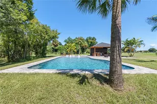 1810 37th St E, Palmetto, FL 34221 - Photo 7