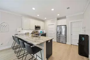 1623 8th Ave W, Bradenton, FL 34205 - Photo 5