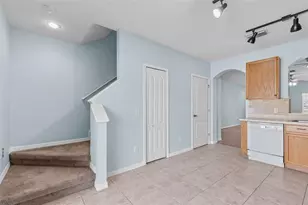 16221 Swan View Cir, Odessa, FL 33556 - Photo 11