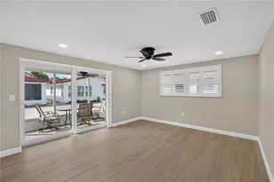 6154 Midnight Pass Rd, Sarasota, FL 34242 - Photo 11