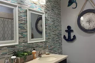 802 Fern Leaf Dr, Ruskin, FL 33570 - Photo 11