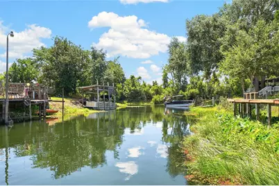 13651 NE 237th Court, Fort Mc Coy, FL 32134 - Photo 11