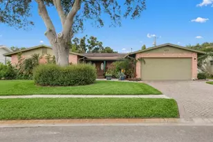 6450 31st Terrace N, Saint Petersburg, FL 33710 - Photo 1