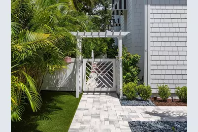 1621 Bay Point Court, Sarasota, FL 34236 - Photo 15