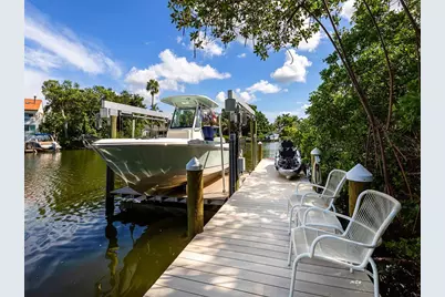 1621 Bay Point Court, Sarasota, FL 34236 - Photo 9