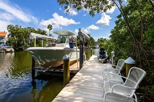 1621 Bay Point Ct, Sarasota, FL 34236 - Photo 9