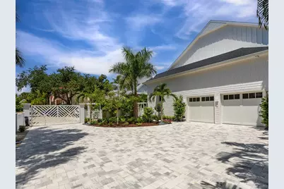 1621 Bay Point Court, Sarasota, FL 34236 - Photo 15