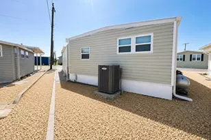 2203 Minnesota Ave, Bradenton, FL 34207 - Photo 25