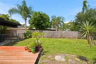 6332 Pauline Ave, Sarasota, FL 34231 - Photo 21