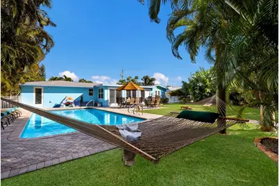 125 Crescent Drive, Anna Maria, FL 34216 - Photo 25