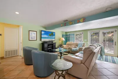 125 Crescent Drive, Anna Maria, FL 34216 - Photo 5