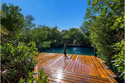 125 Crescent Drive, Anna Maria, FL 34216 - Photo 29