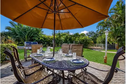 125 Crescent Drive, Anna Maria, FL 34216 - Photo 27