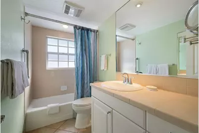 125 Crescent Drive, Anna Maria, FL 34216 - Photo 13