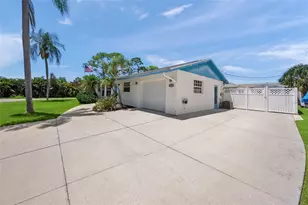 648 Duke Rd, Venice, FL 34293 - Photo 11
